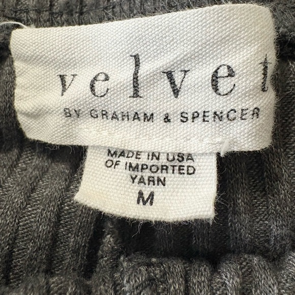 Velvet by Graham & Spencer Soft Gray Wide Leg Ribbed Knit Pants, Slash Pockets. - Picture 4 of 15